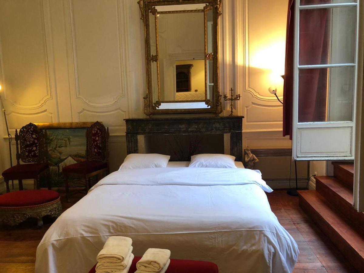 Cosy Appartement In Old City Center Bordeaux Bagian luar foto