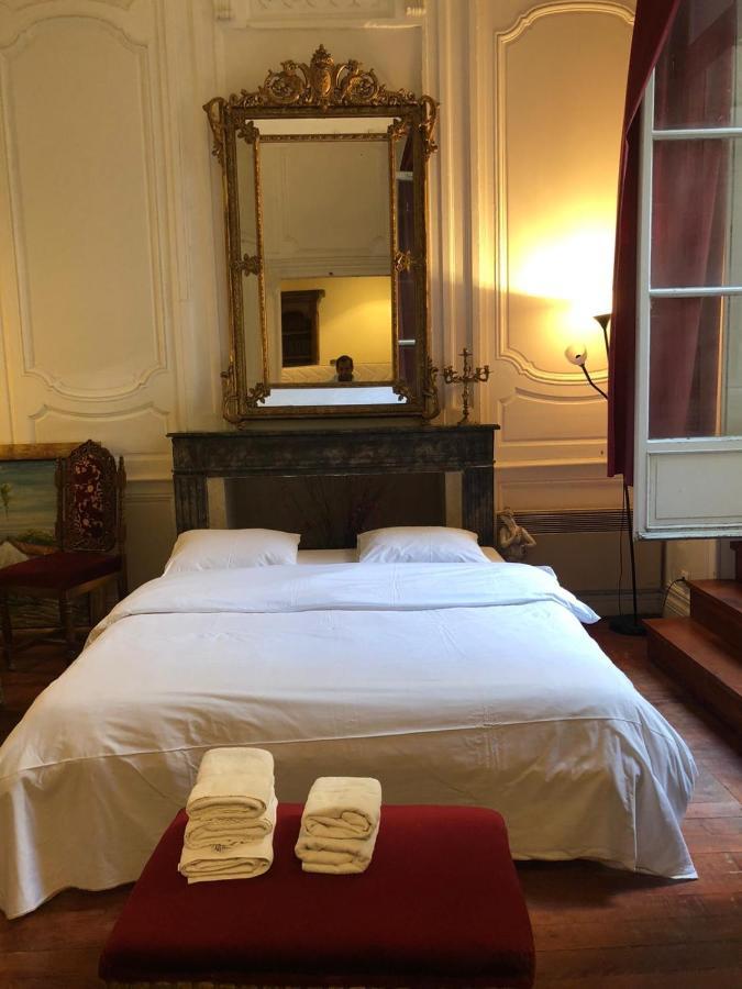 Cosy Appartement In Old City Center Bordeaux Bagian luar foto